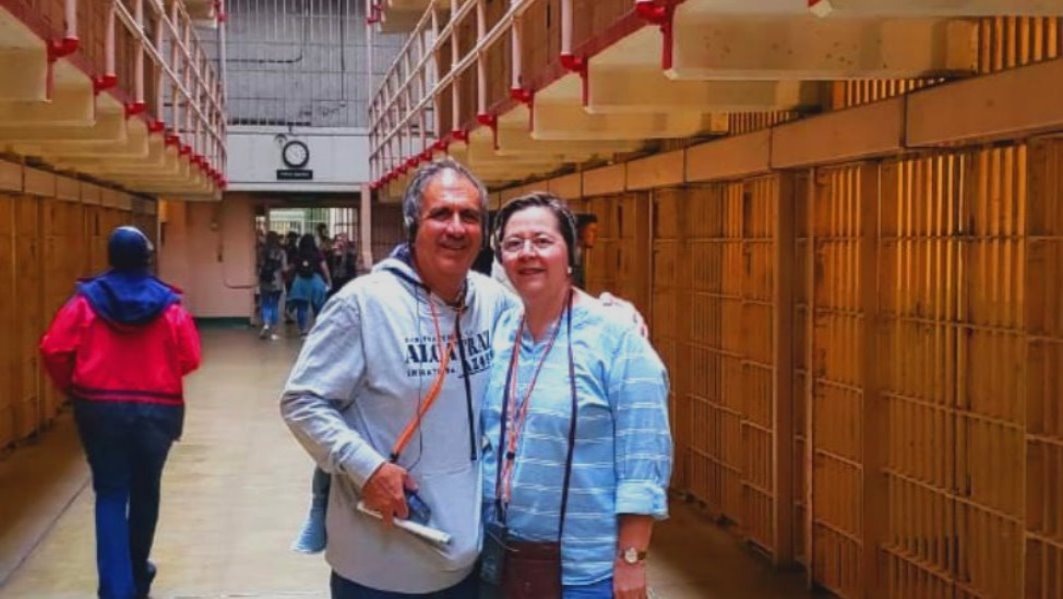 Alcatraz-Night-Tour-versus-Alcatraz-Day-Tour-from-sanfrancisco.jpeg