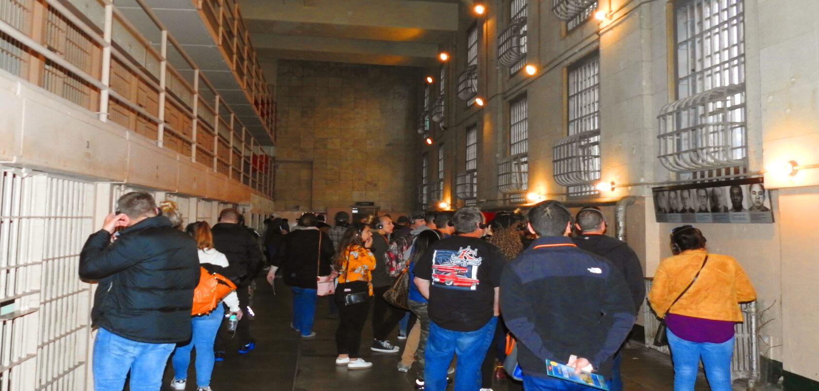Visita-nocturna-de-la-prision-de-Alcatraz-y-carcel-de-noche.JPG