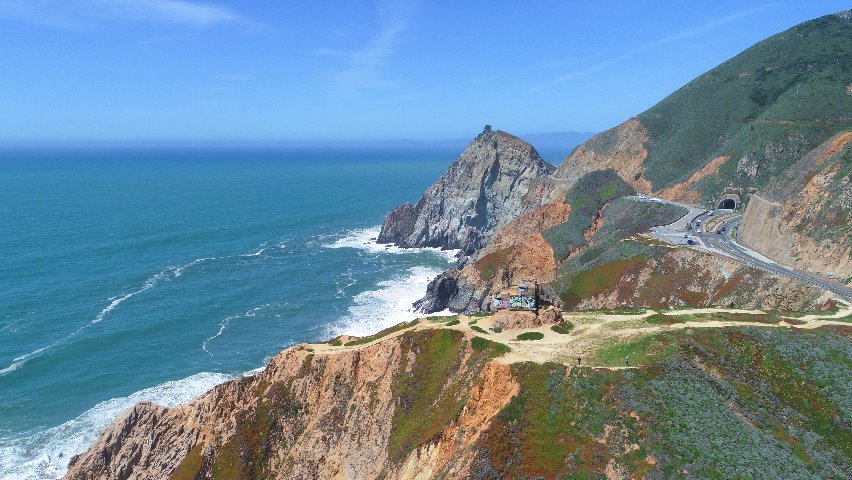 places_you_need_to_see_on_a_pacific_coast_highway_road_trips.jpg